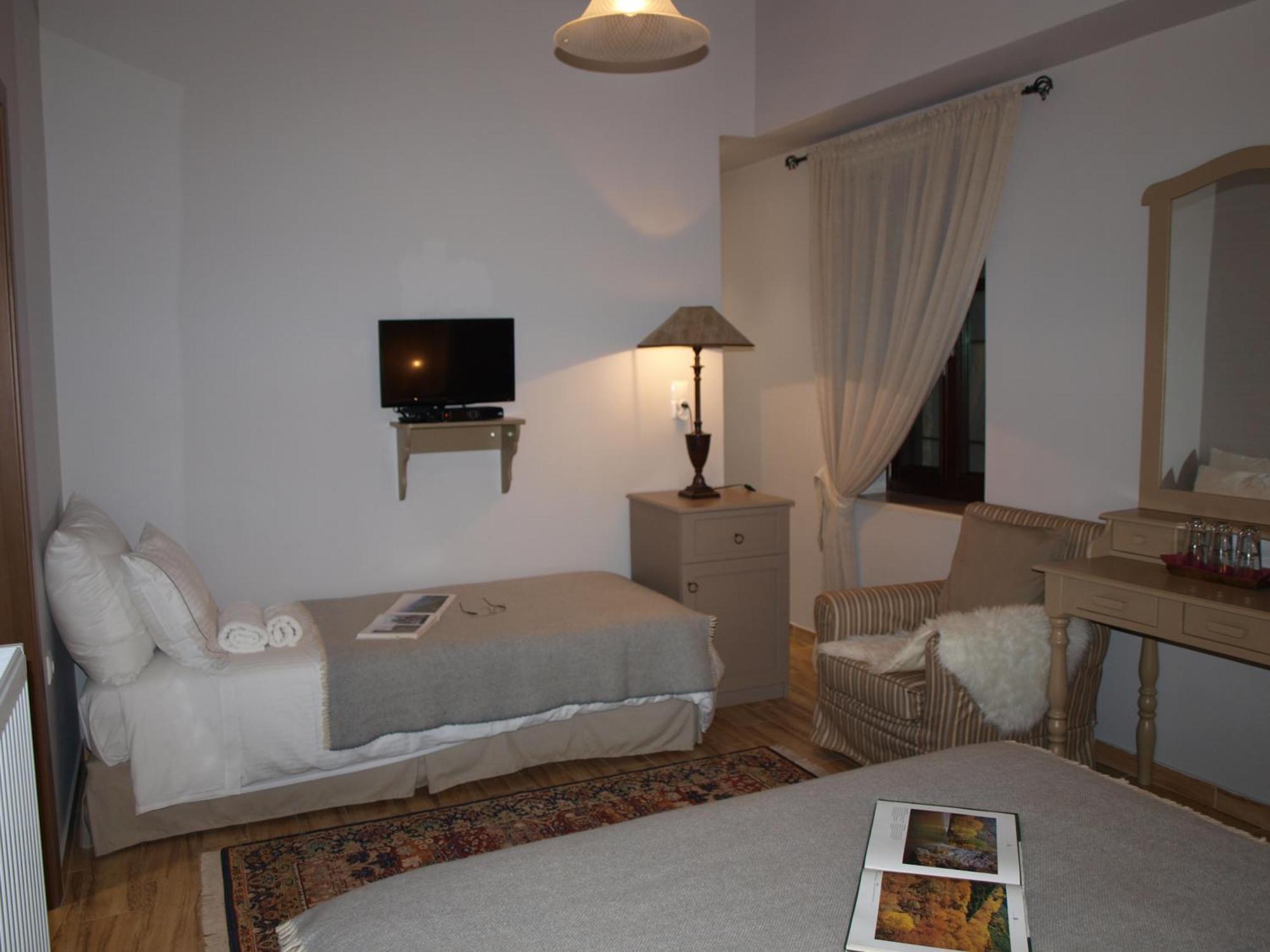 Roptro Bed & Breakfast Doliana Exterior photo