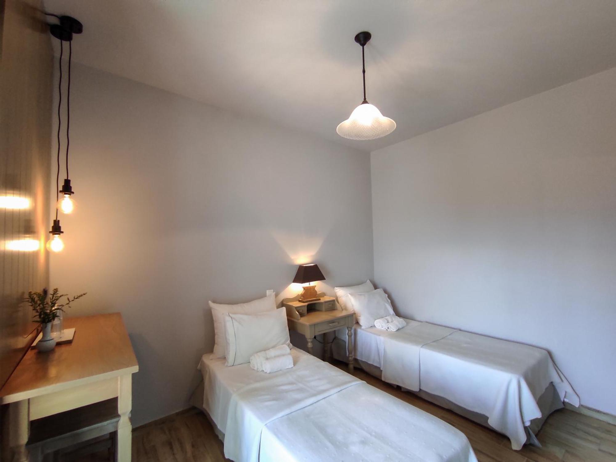 Roptro Bed & Breakfast Doliana Exterior photo
